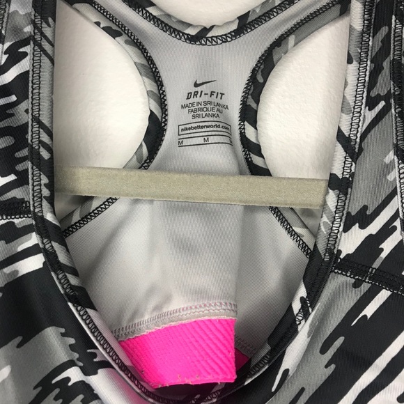 Nike workout sports bra - Picture 3 of 4